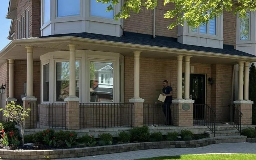 Canadian Columns | High-Quality Fiberglass Columns & Installations