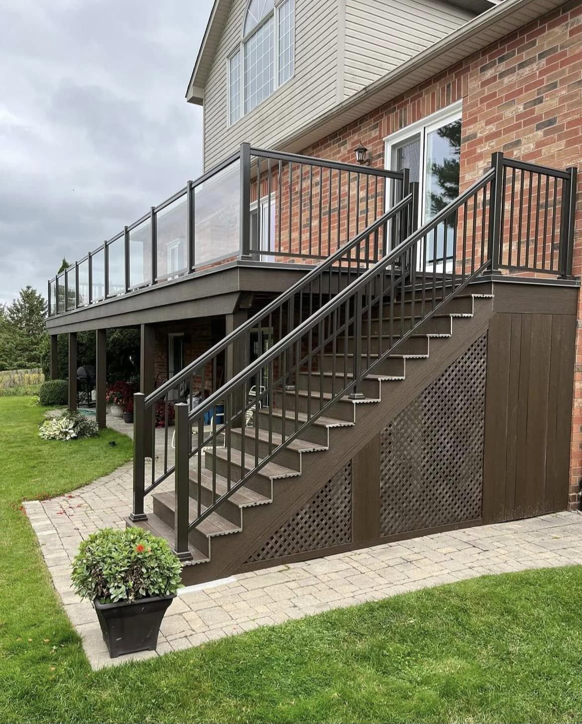 Canadian Columns | High-Quality Fiberglass Columns & Installations
